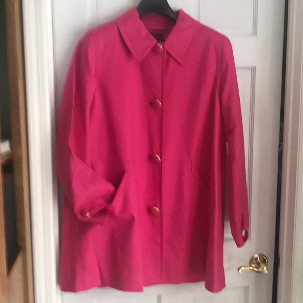 Woman's Pink light weight coat